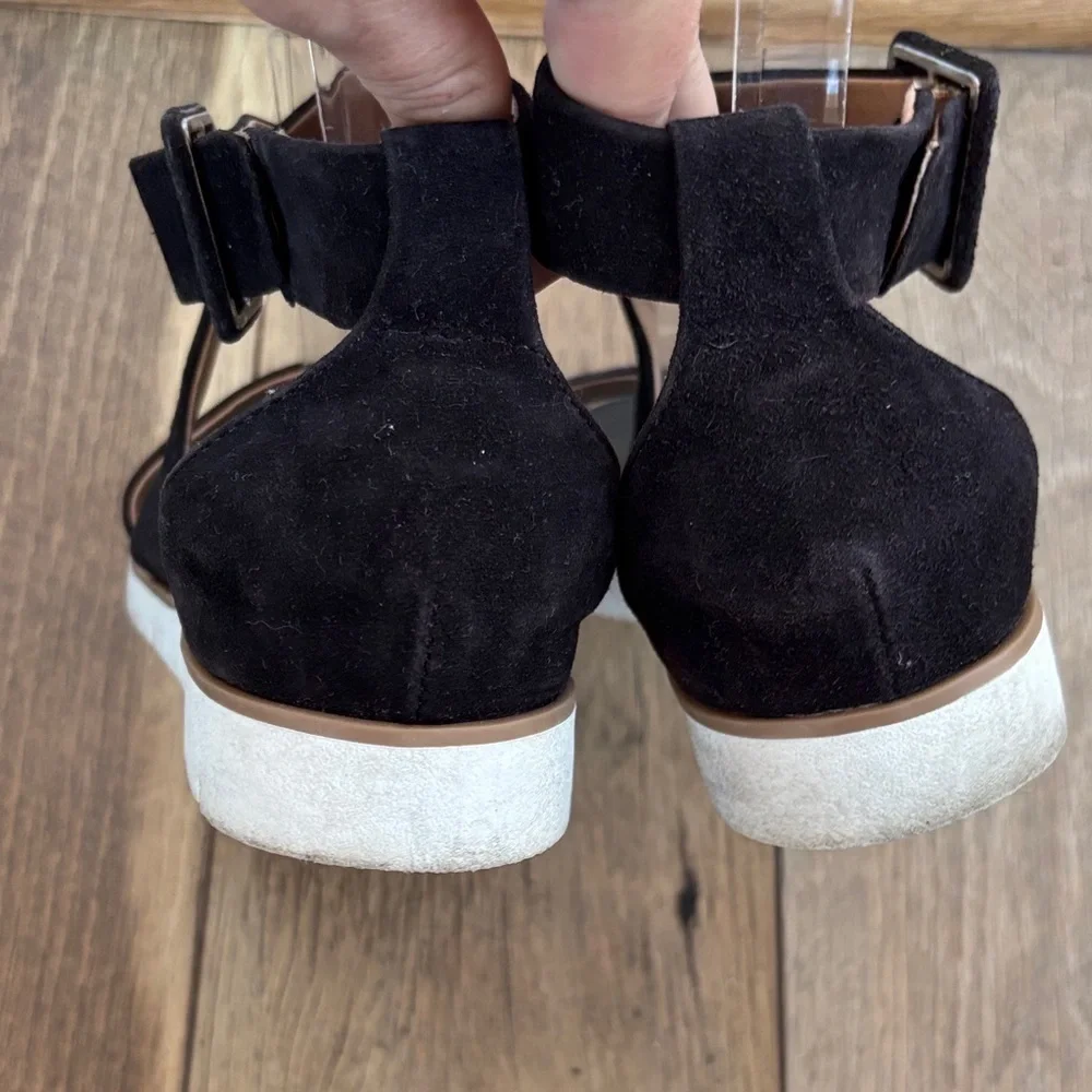 Sofft Reston Leather Black Crisscross Strappy Sandals sz 8